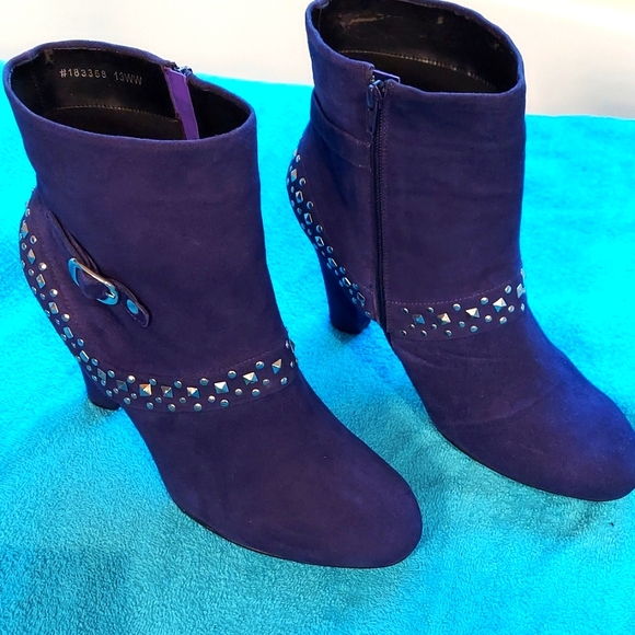 Rare Ros Hommerson Suede Studded Boots - Picture 3 of 9